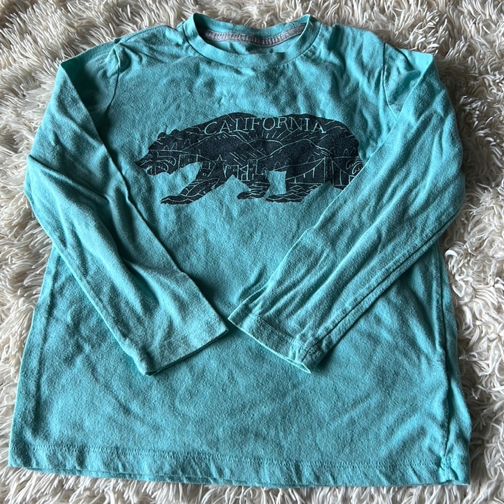 Boys Old Navy Long Sleeve California T-shirt, size M (8).